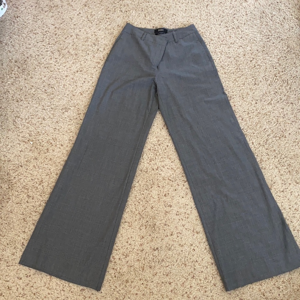 Victoria’s Secret cou for table slacks